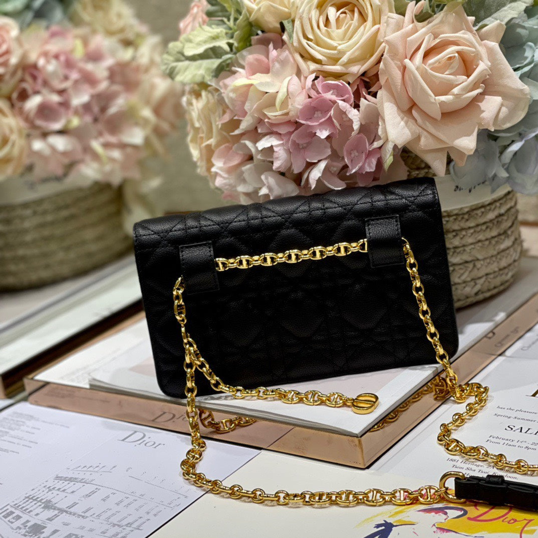 Di*r woc women’s black handbag with gold lock 20×11.5×3.5cm - image 4