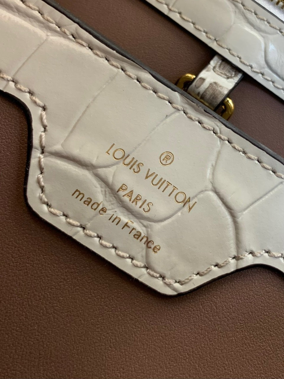 Lou*s Vuitt*n lv capucines crocodile leather handbag with gold buckle 31cm - image 2