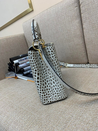 Lou*s Vuitt*n lv capucines bb grey crocodile leather like auth handbags 27cm - image 5