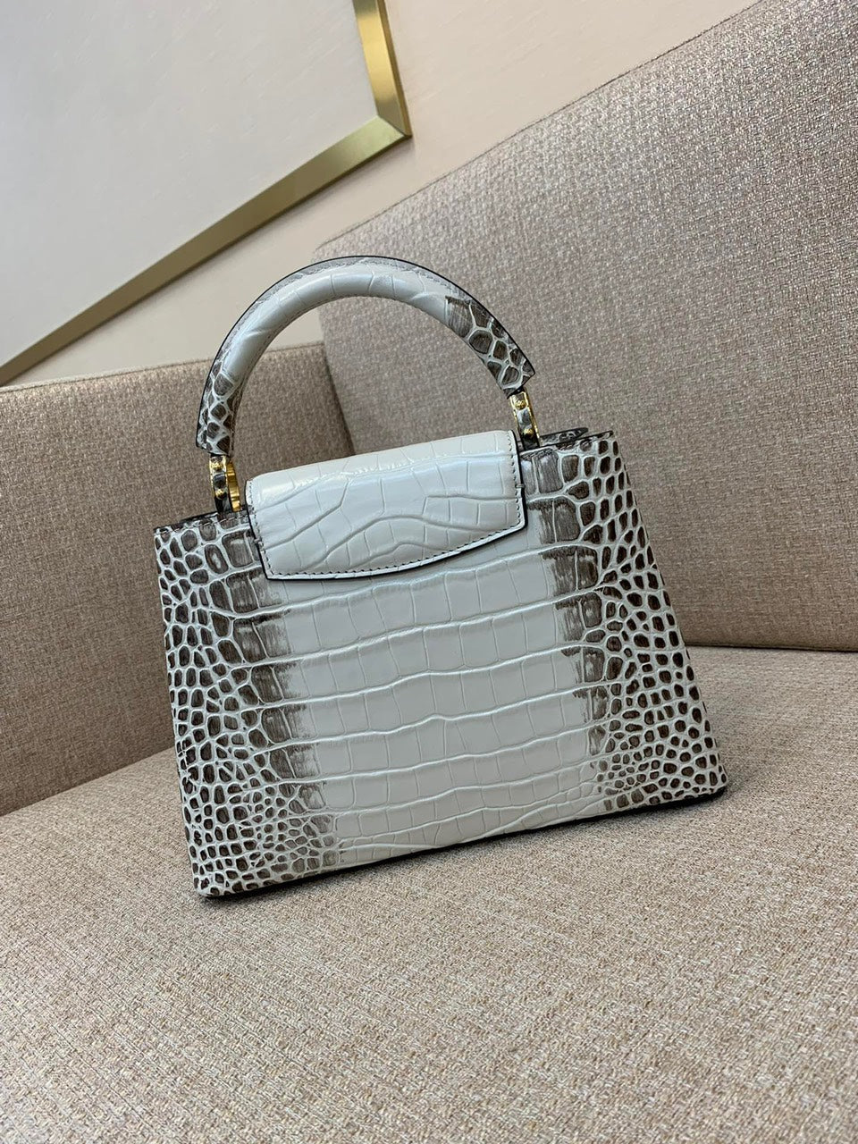 Lou*s Vuitt*n lv capucines bb grey crocodile leather like auth handbags 27cm - image 6