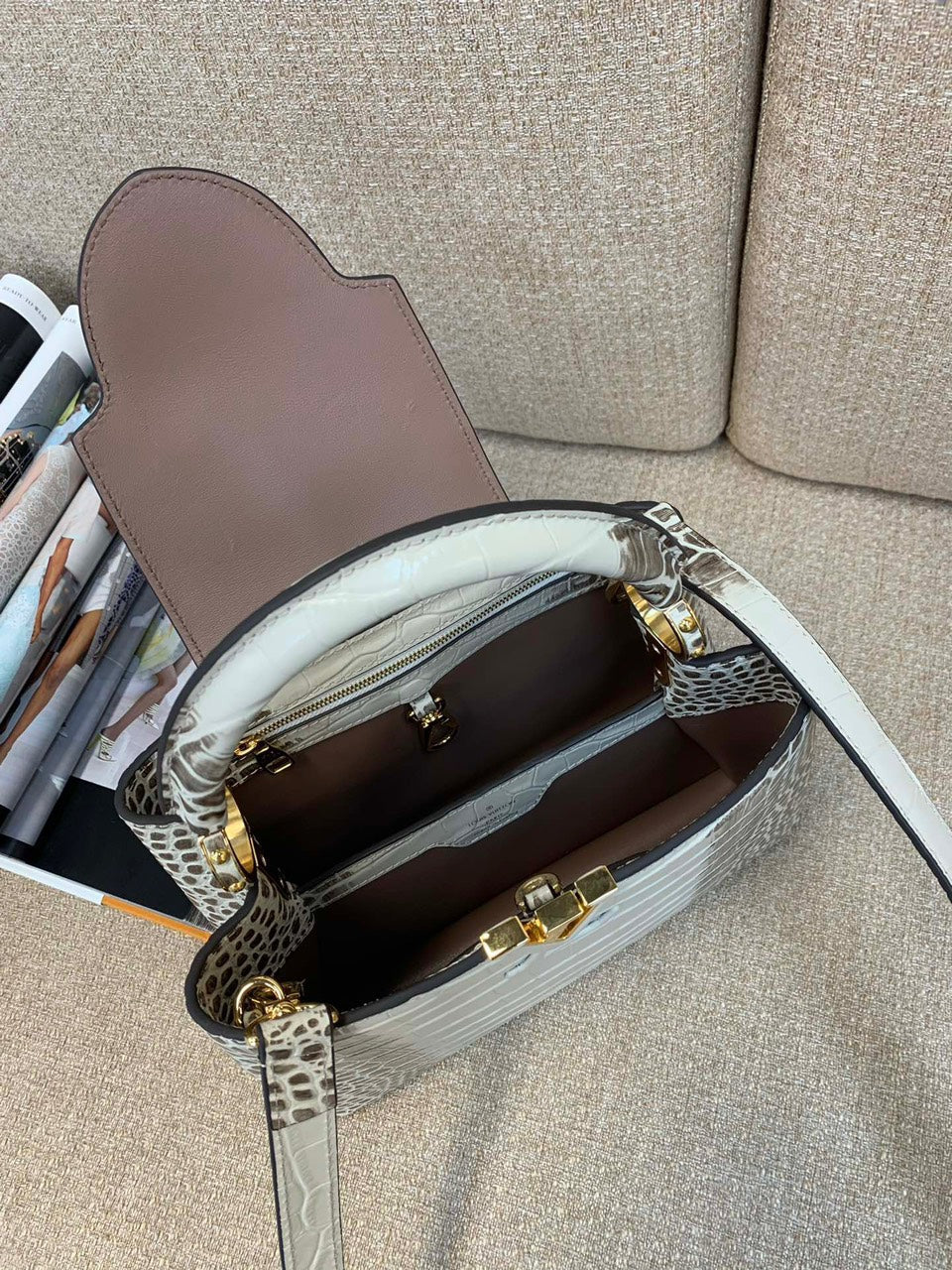 Lou*s Vuitt*n lv capucines bb grey crocodile leather like auth handbags 27cm - image 8