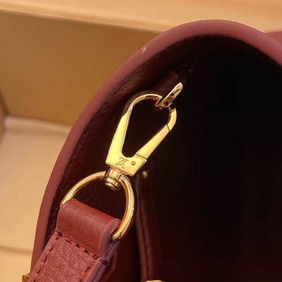 Lou*s Vuitt*n lv capucines woman’s dark red handbags 27x21x10cm - image 6