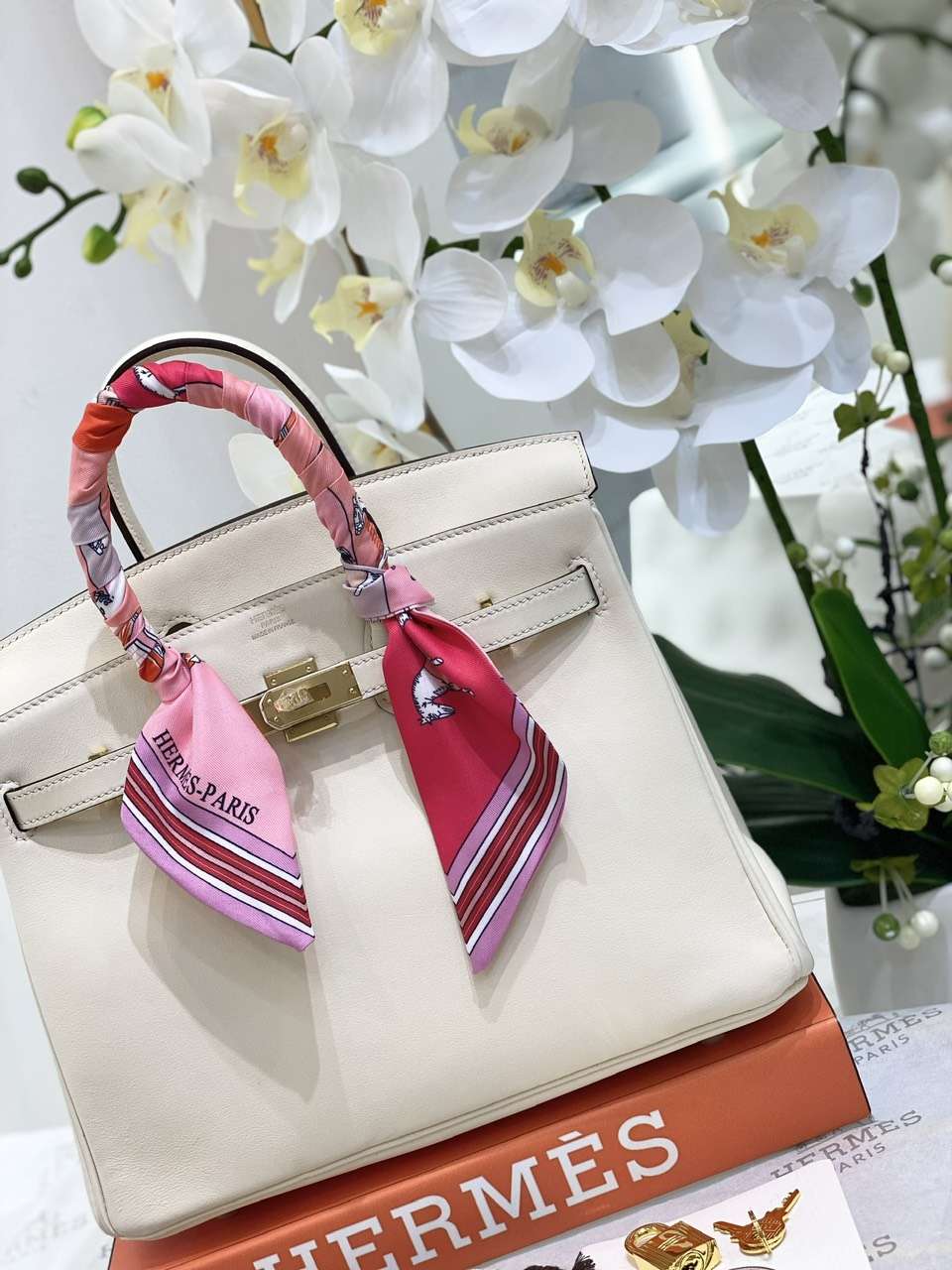 Herm*s birkin white smooth leather handbags hand sewing 25cm - image 5