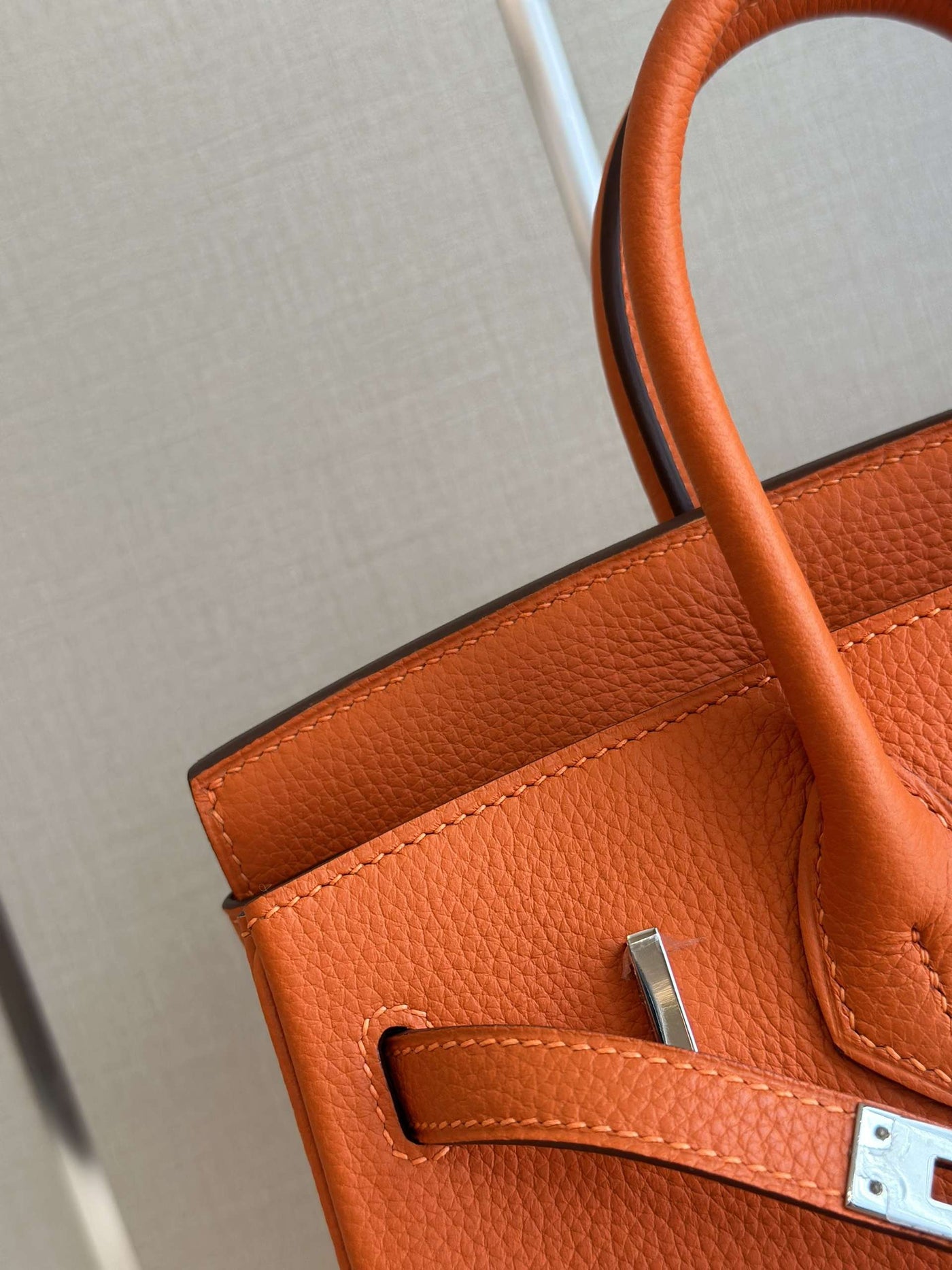 Herm*s birkin phw da togo with lock silver handbags orange 25cm - image 3