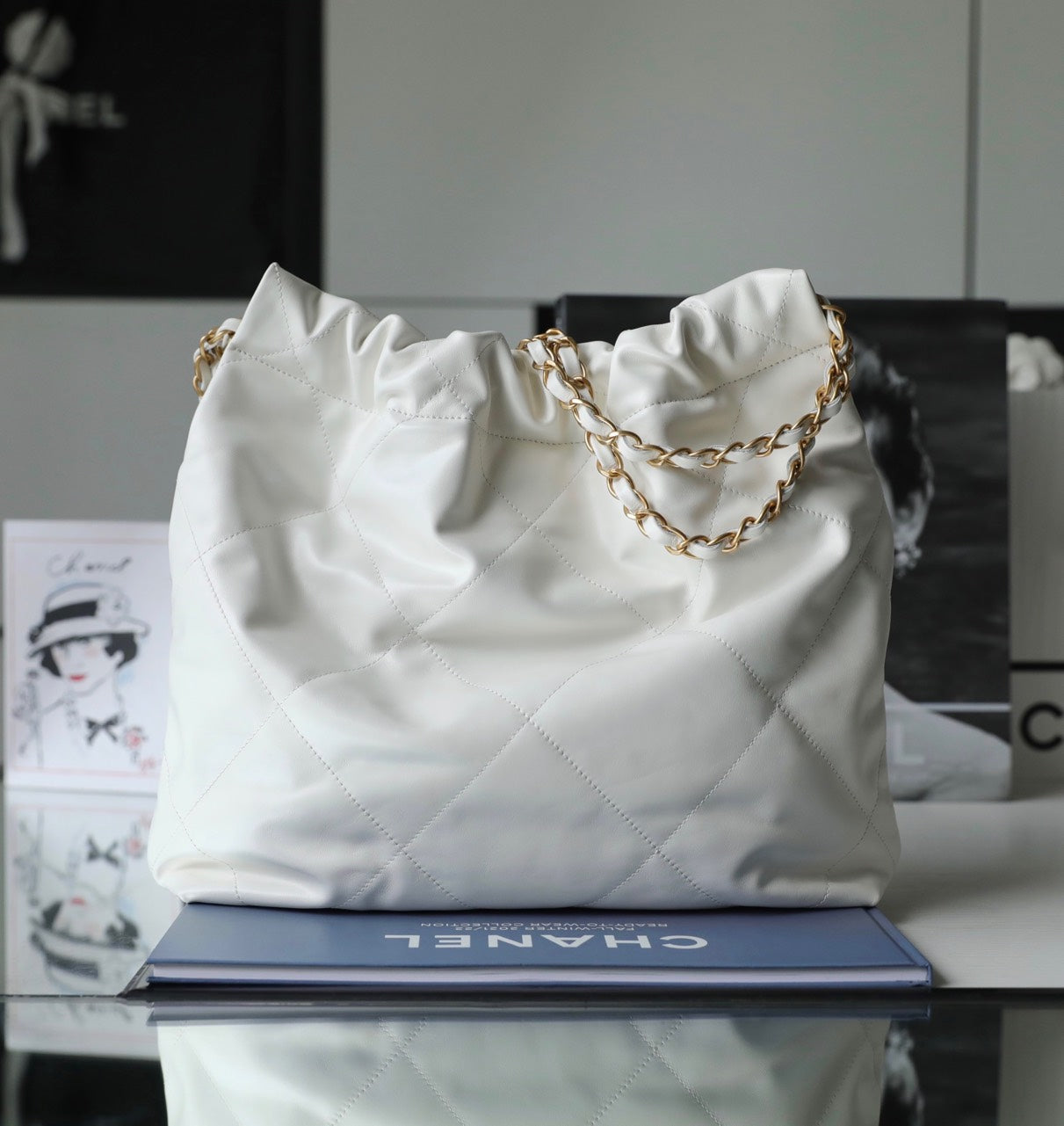 Chan*l 11 handbag 22 shopping woman’s white smooth leather 35cm - image 5
