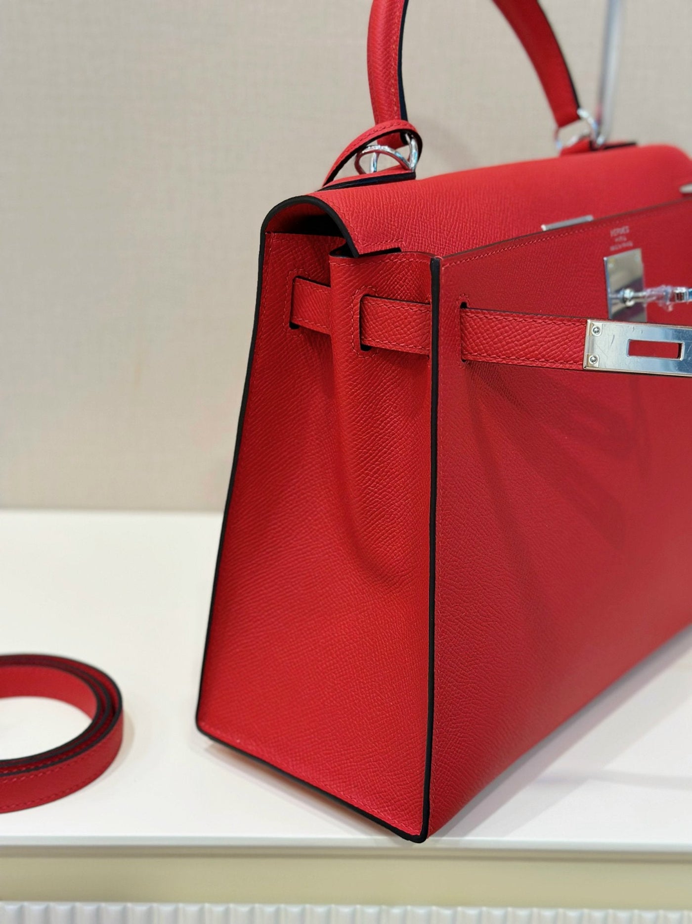 Herm*s kelly da epsom like auth red woman’s handbags 28cm - image 2
