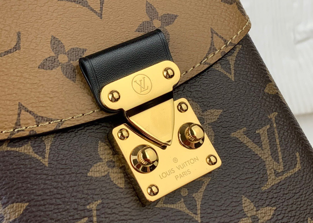 Lou*s Vuitt*n lv camera box monogram like auth handbags 12.5×17.6x6cm - image 6