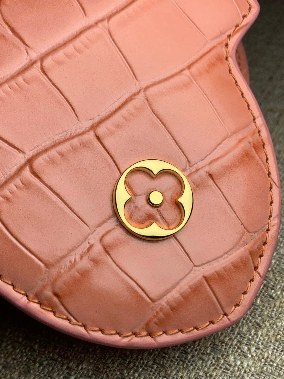 Lou*s Vuitt*n lv capucines bb earthy red like auth handbags 27cm - image 3