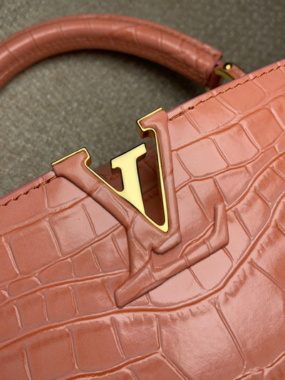 Lou*s Vuitt*n lv capucines bb earthy red like auth handbags 27cm - image 4