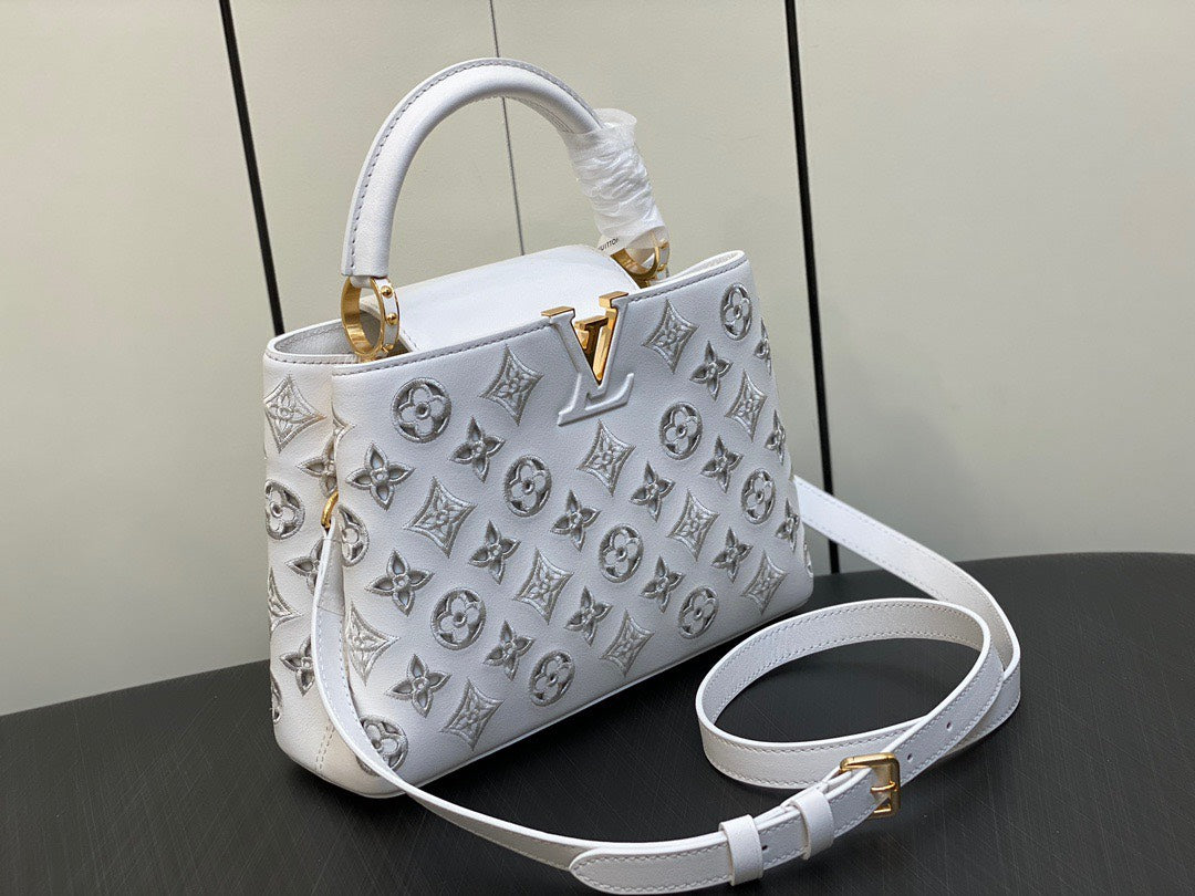 Lou*s Vuitt*n lv capucines bb white handbags 27x18x9cm - image 8