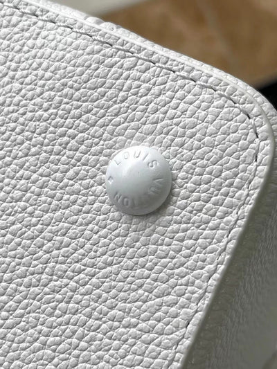 Lou*s Vuitt*n lv capucines handbags white leather 21cm - image 5