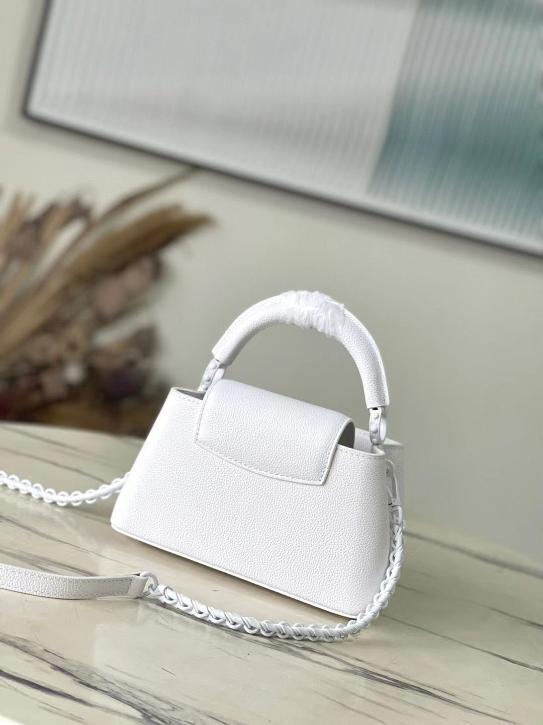 Lou*s Vuitt*n lv capucines handbags white leather 21cm - image 7