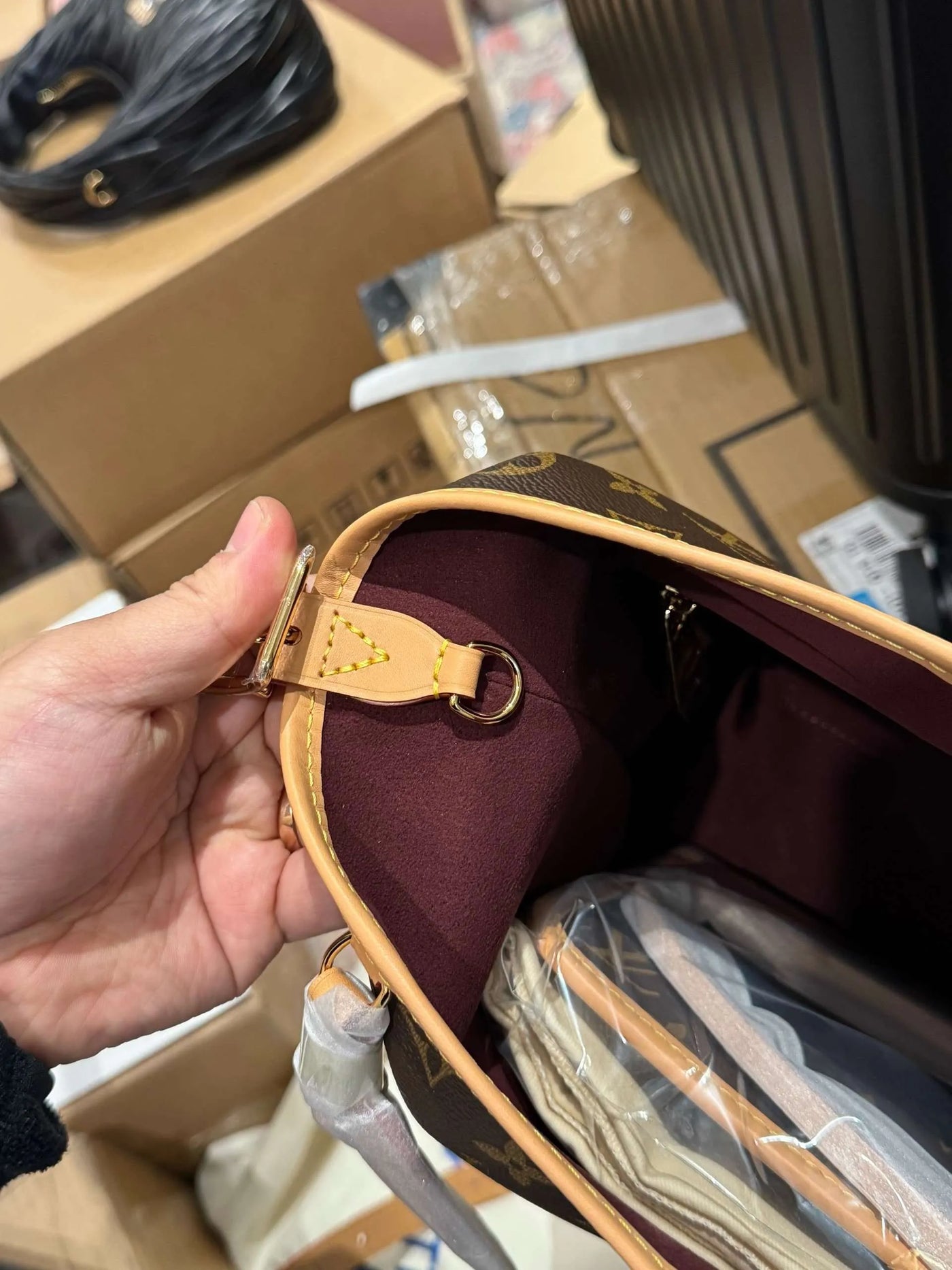 Lou*s Vuitt*n handbags lv carry all mm monogram brown color 39x30x15cm - image 8