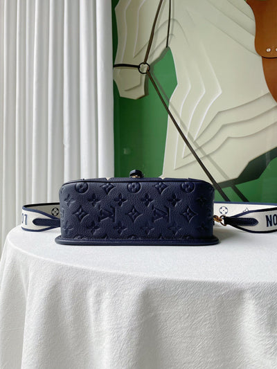 Lou*s Vuitt*n lv diane handbags embossed pattern 23x16x8.5cm - image 2
