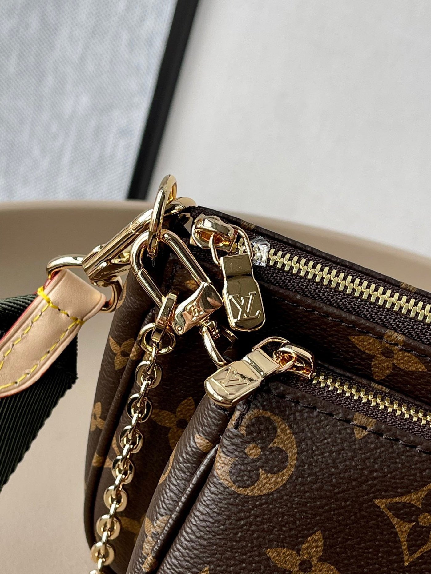 Lou*s Vuitt*n lv multi pochette handle fabric green handbags monogram 24x16x6cm - image 4