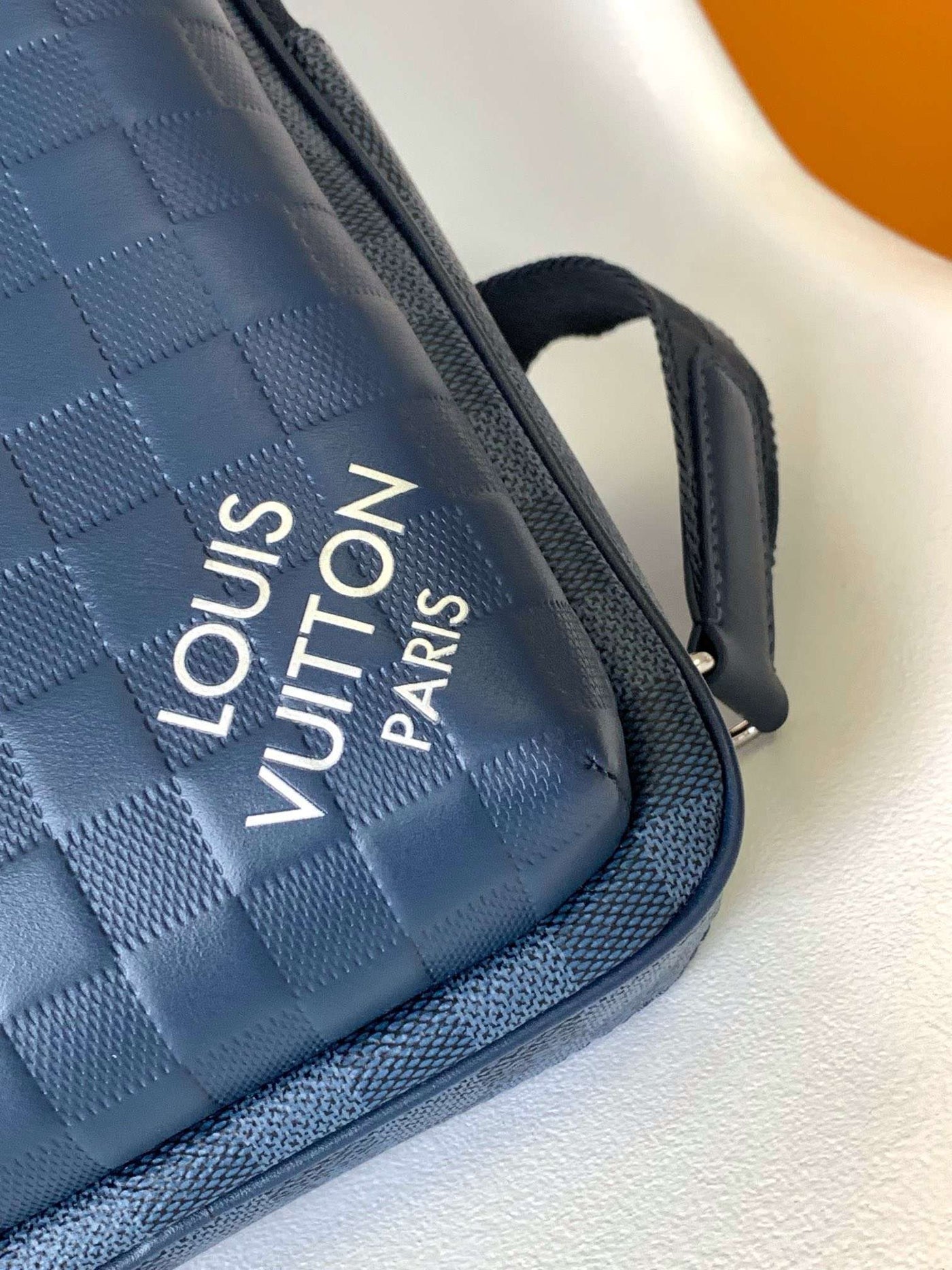 Lou*s Vuitt*n lv avenue men’s handbag replica checkerboard pattern 20x31x7cm - image 5