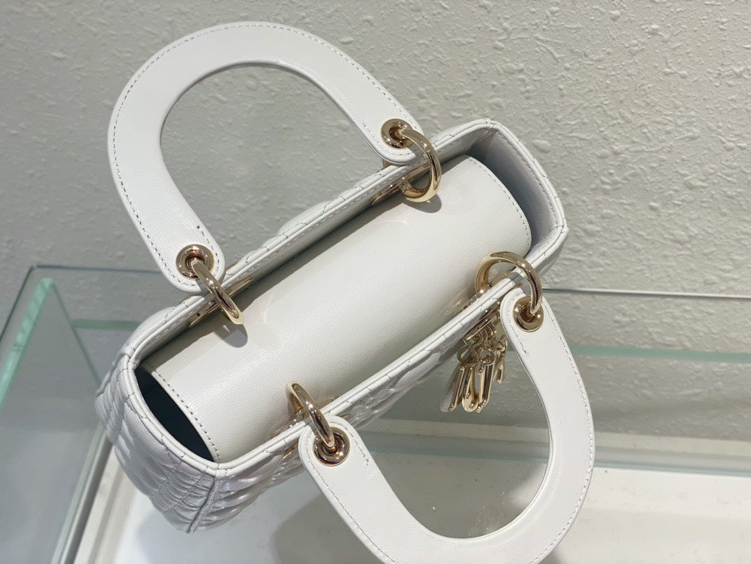 Di*r lady abc high-end women’s handbag white soft leather 20cm - image 3
