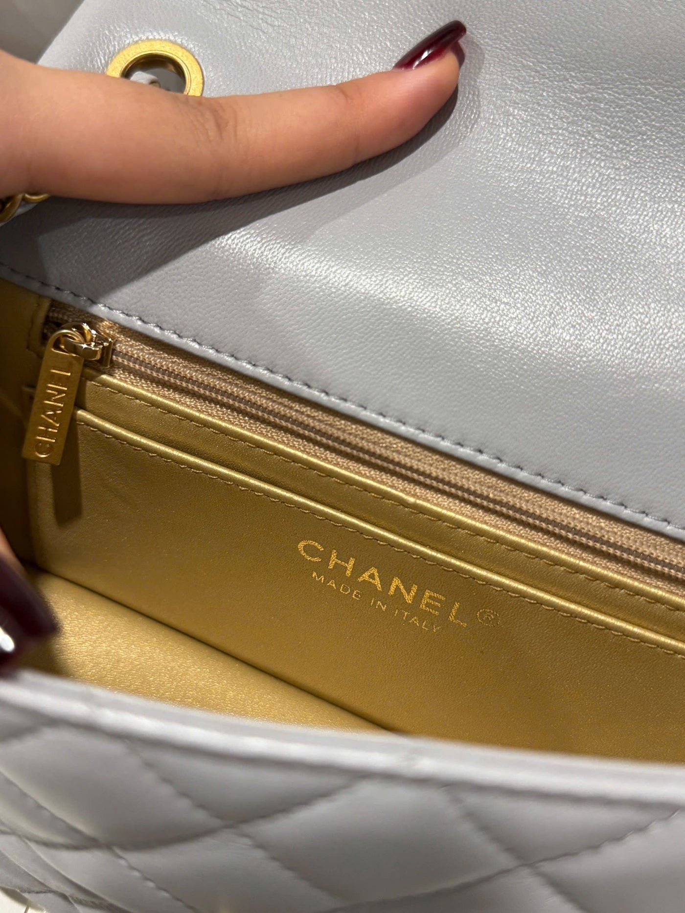 Chan*l classic woman’s smooth leather grey like auth handbags 20cm - image 7