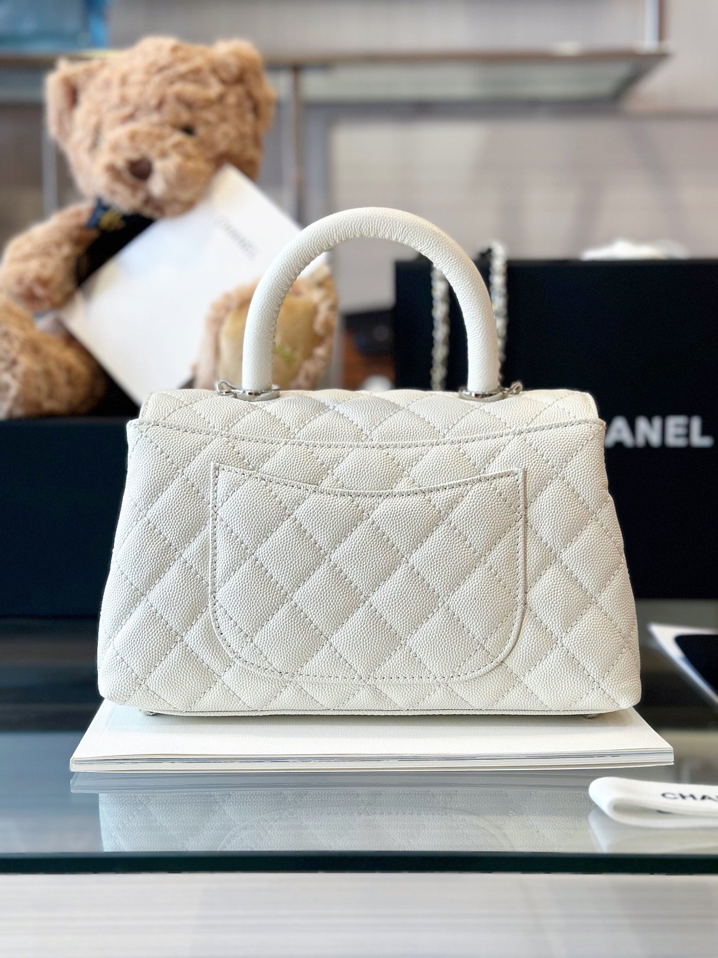 Chan*l coco handbags leather white with silver lock woman’s 23cm - image 2