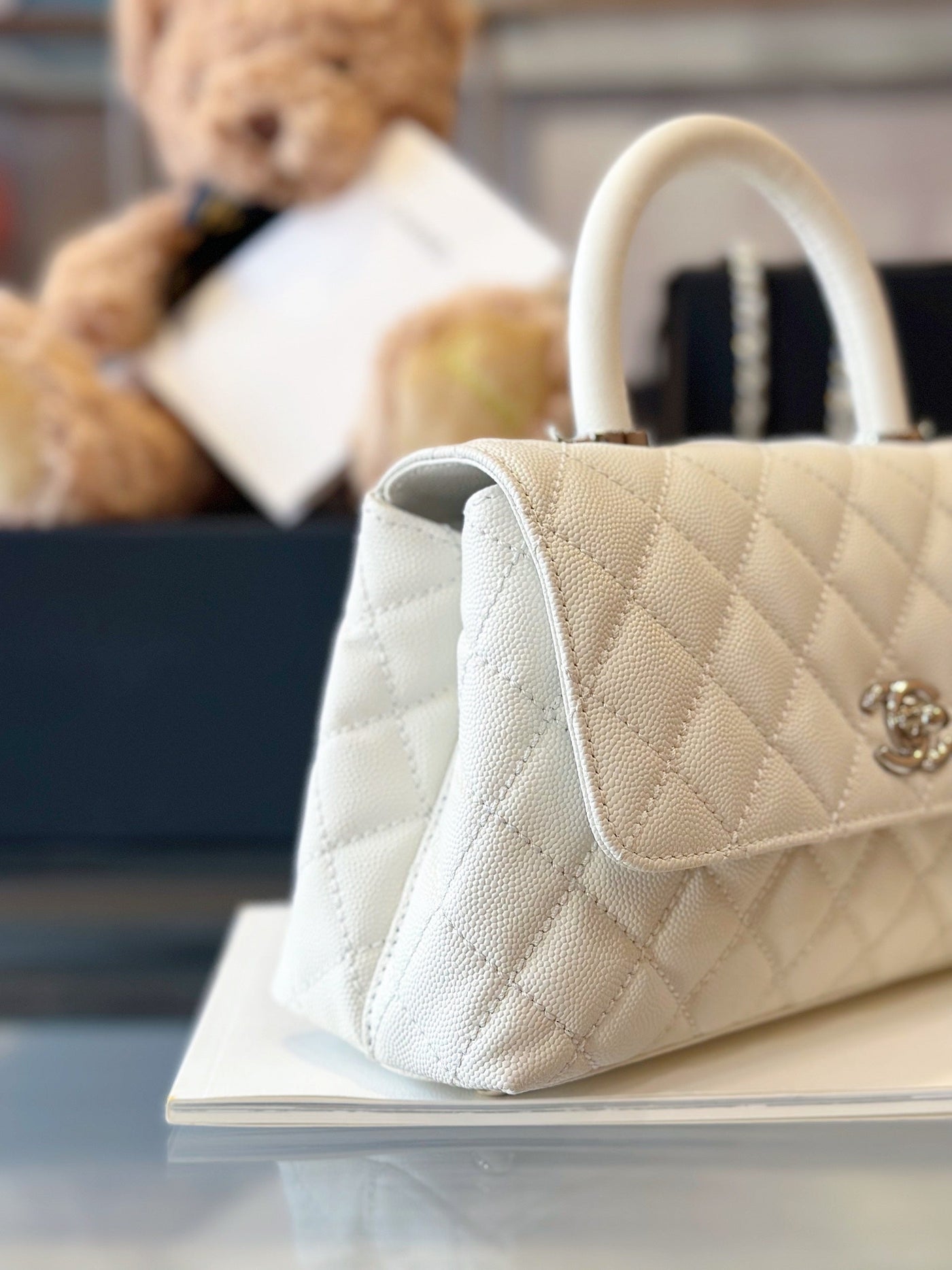 Chan*l coco handbags leather white with silver lock woman’s 23cm - image 4