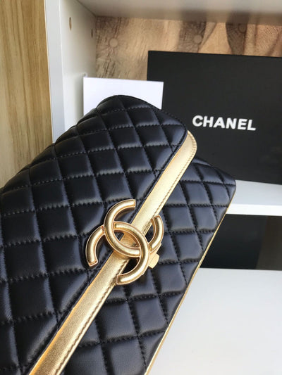 Chan*l woman’s like auth handbags black mix yellow leather 25cm - image 5