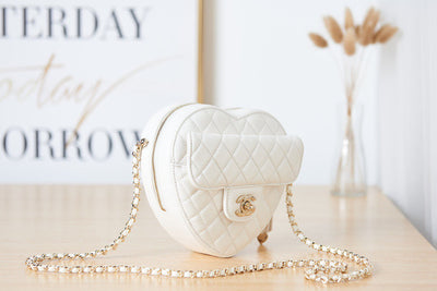 Chan*l the one like auth handbags smooth leather heart-pattern milk lock gold 16.5x18x6.5cm - image 2