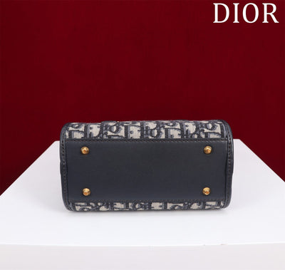 Di*r 30 montaigne women’s handbag oblique fabric 18.5x16x10cm - image 5