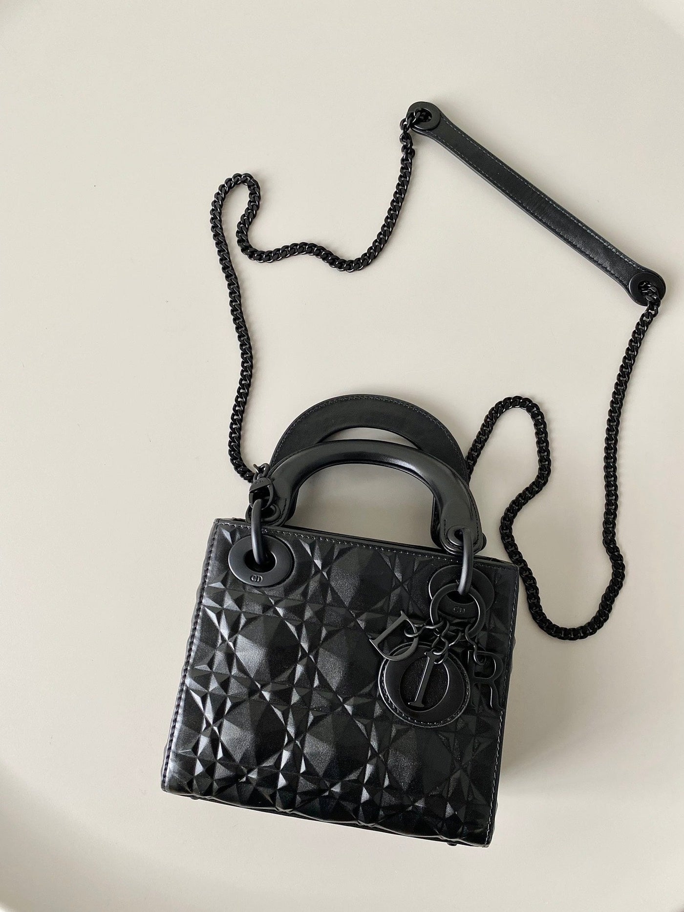 Di*r lady matte like auth women’s handbag black diamond pattern 17cm - image 5