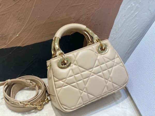 Di*r lady women’s handbag beige super smooth leather 20x13x8cm - image 3