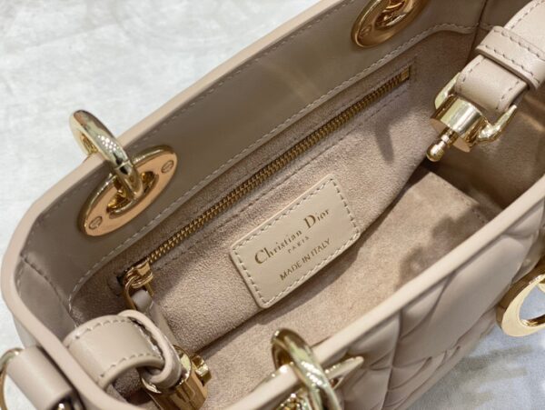 Di*r lady women’s handbag beige super smooth leather 20x13x8cm - image 6