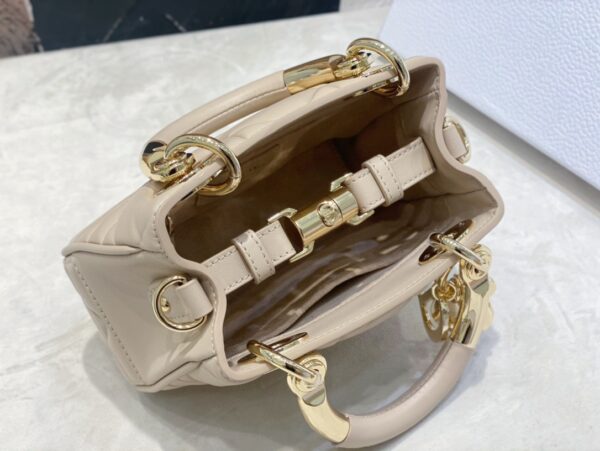 Di*r lady women’s handbag beige super smooth leather 20x13x8cm - image 7