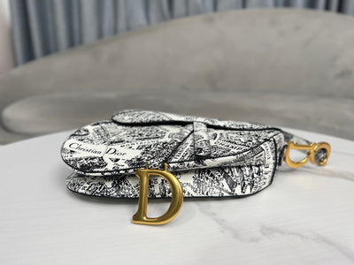 Di*r 11 handbags saddle bag woman’s lock gold 25x20x6cm - image 4