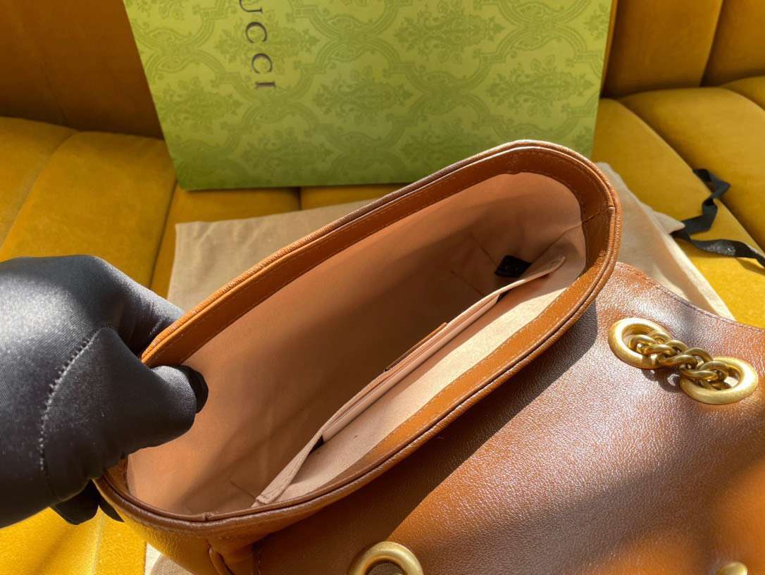 Guc*i marmont women’s handbag super brown smooth leather 22cm - image 3
