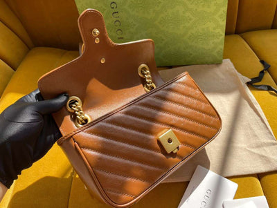Guc*i marmont women’s handbag super brown smooth leather 22cm - image 7