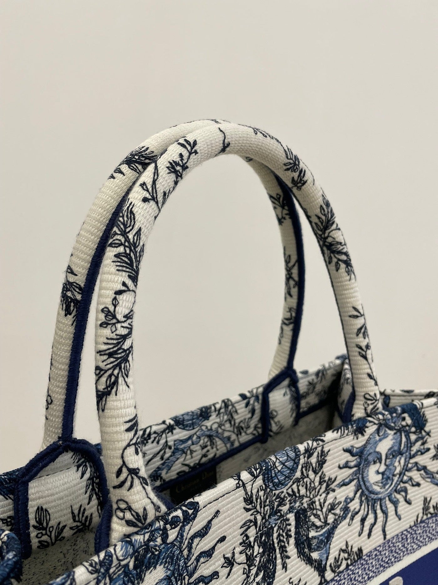Di*r book tote women’s handbag embroidered fabric size 36cm - image 2