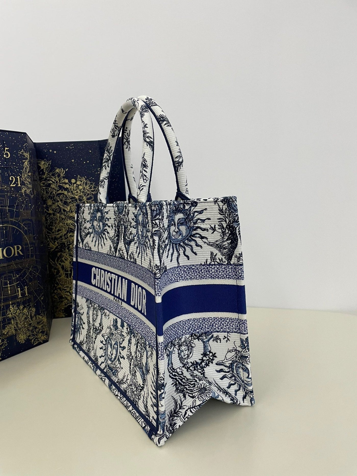 Di*r book tote women’s handbag embroidered fabric size 36cm - image 6