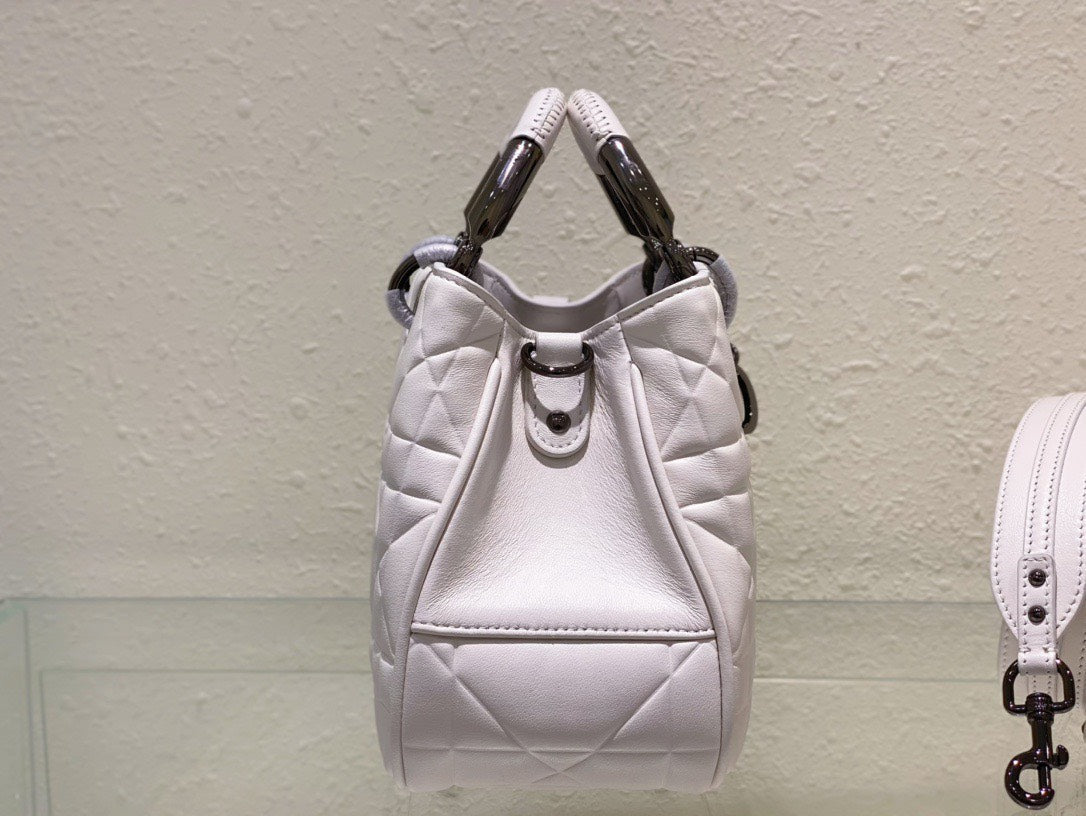 Di*r lady luxury branded women’s handbag light purple 24x18cm - image 3