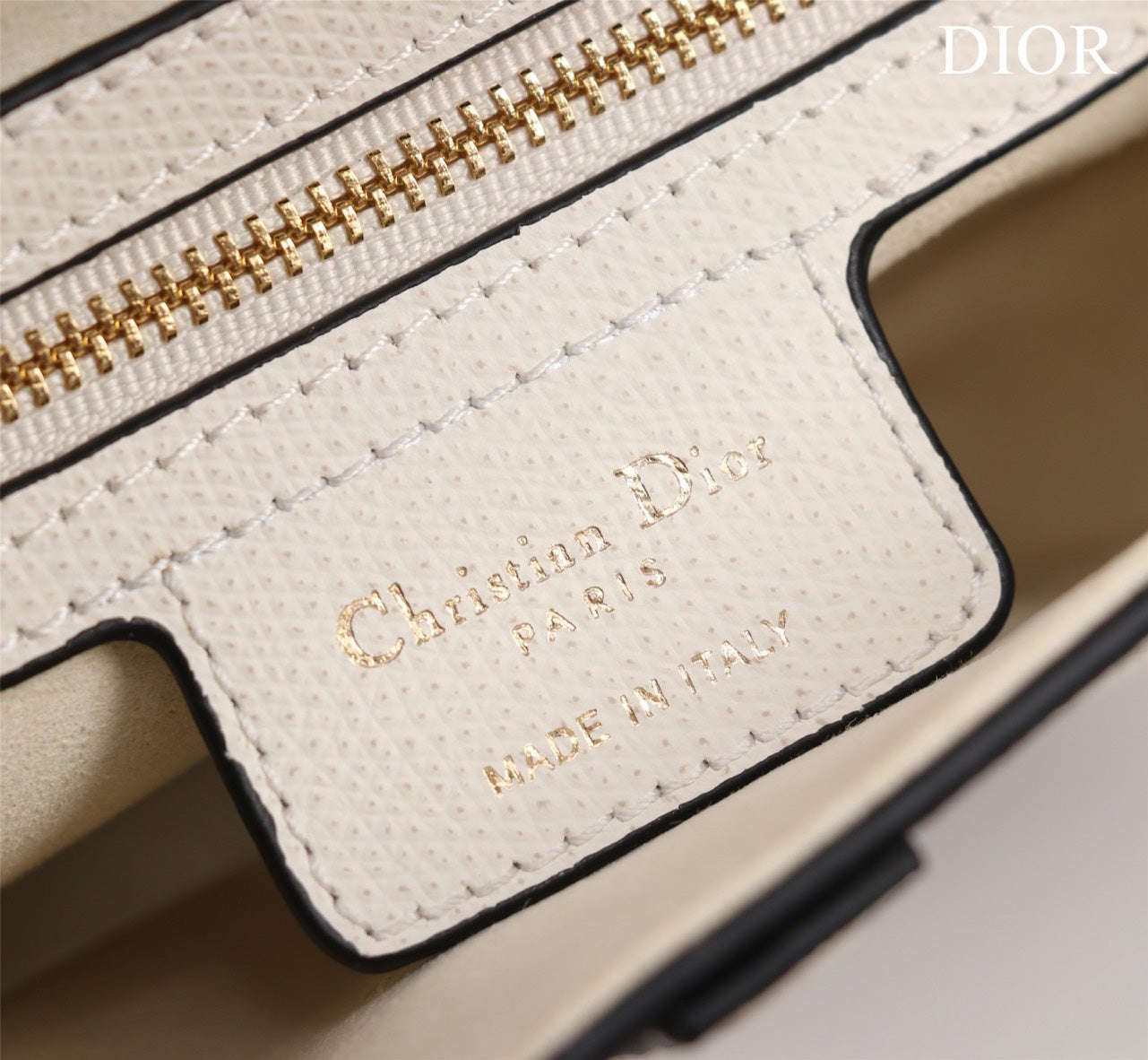 Di*r saddle 11 handbags white color with lock yellow gold 25x20x6.5cm - image 8