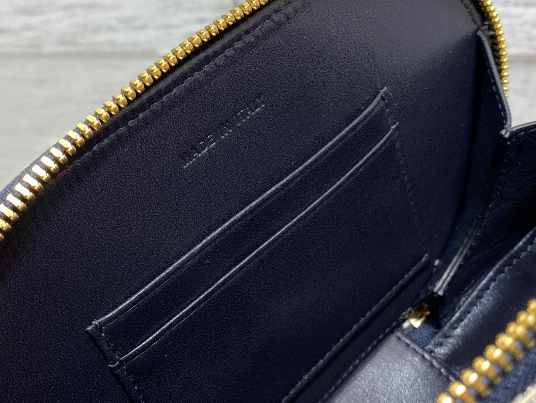 Di*r branded women’s handbag with crossbody strap 18x6cm - image 3
