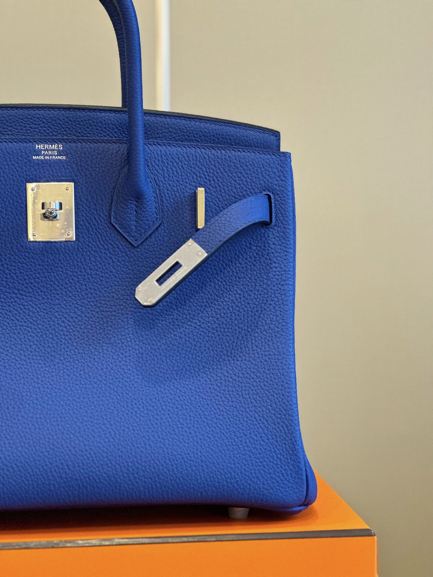 Herm*s woman’s birkin phw togo blue handbags lock silver 30cm - image 2
