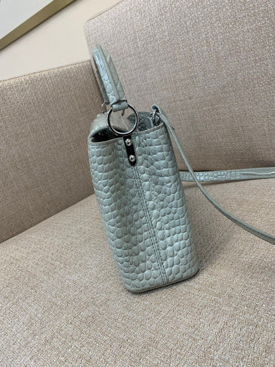 Lou*s Vuitt*n lv capucines bb gray crocodile leather handbag like auth 21cm - image 5
