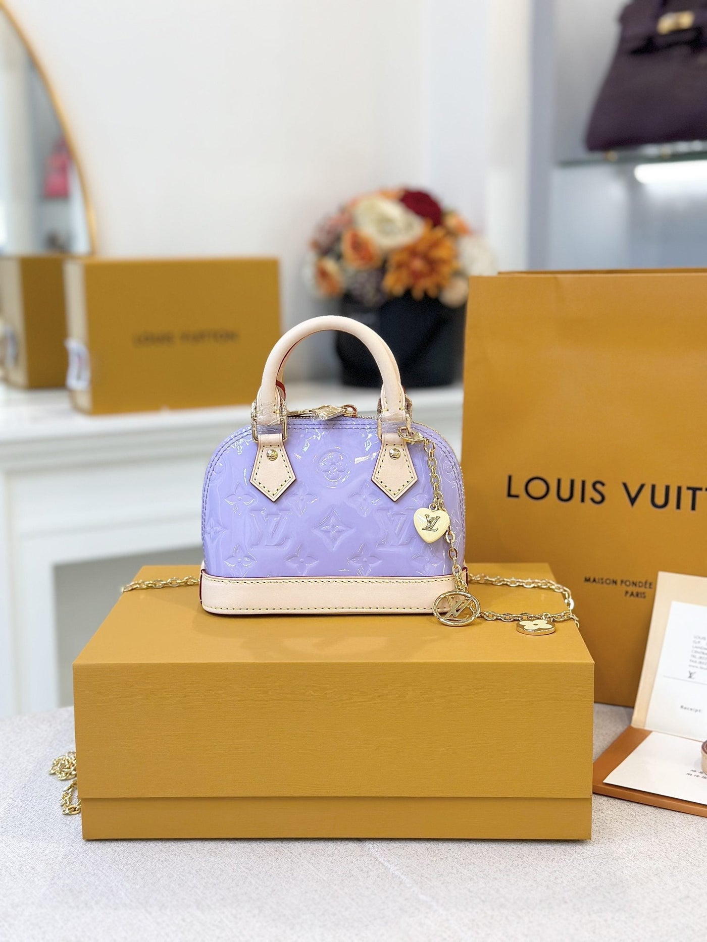 Lou*s Vuitt*n lv nano alma monogram vernis like auth handbags 18x12x8cm - image 6
