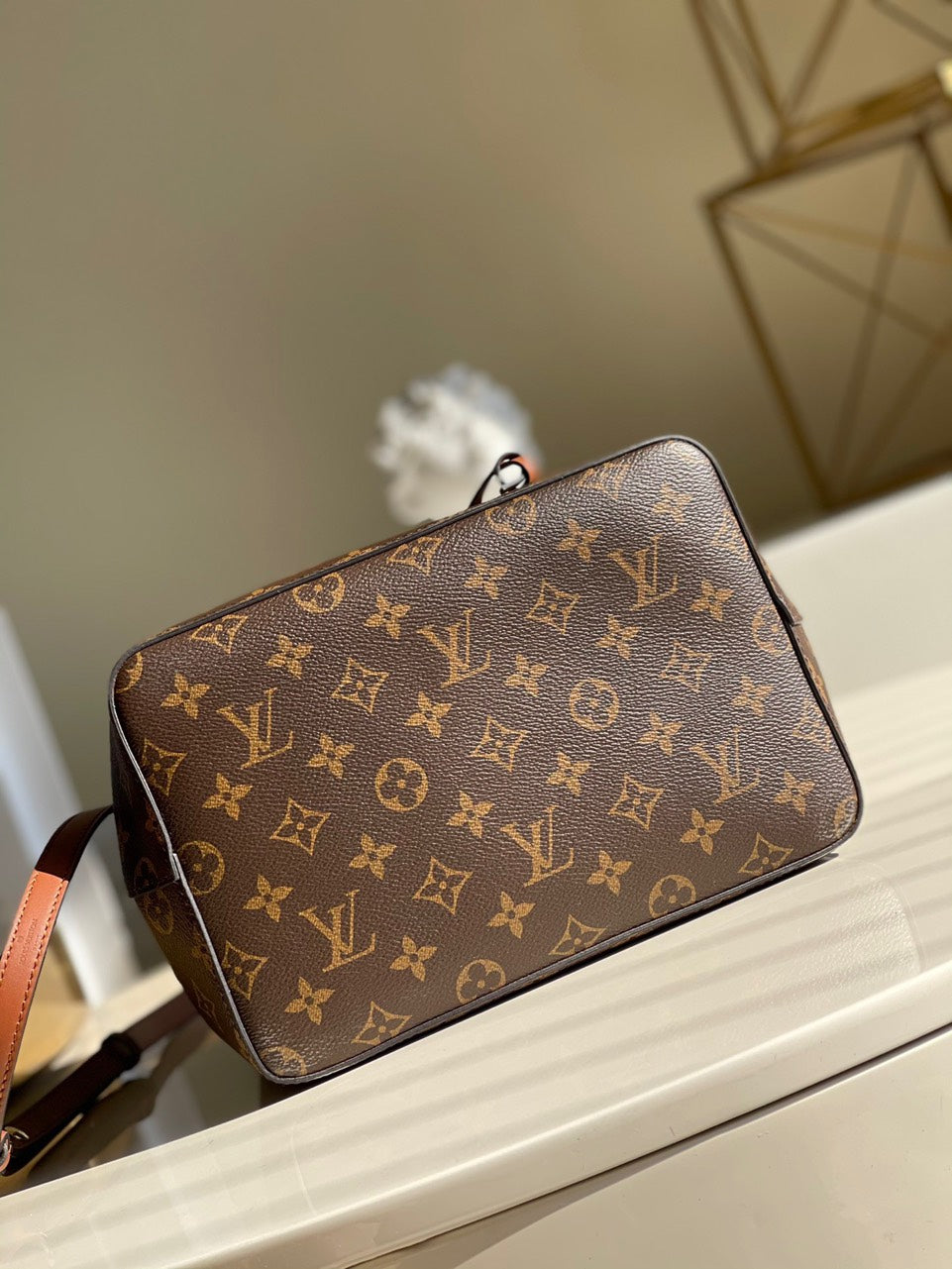 Lou*s Vuitt*n lv neonoe like auth monogram pattern handbags 26x22x27cm - image 5