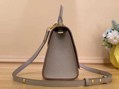 Lou*s Vuitt*n lv twist handle like auth lock gold handbags 17x25x11cm - image 5