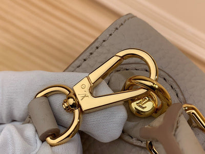 Lou*s Vuitt*n lv twist handle like auth lock gold handbags 17x25x11cm - image 6