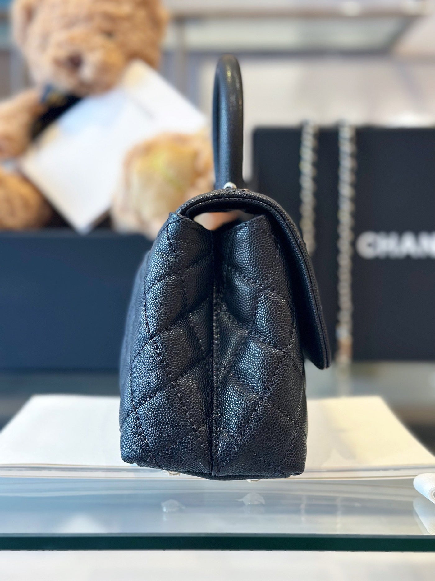 Chan*l coco handbag leather black with silver lock 23cm - image 5
