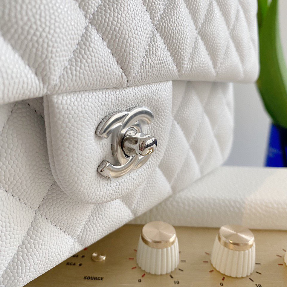 Chan*l classic handbags lizard skin white with silver lock 25cm - image 8