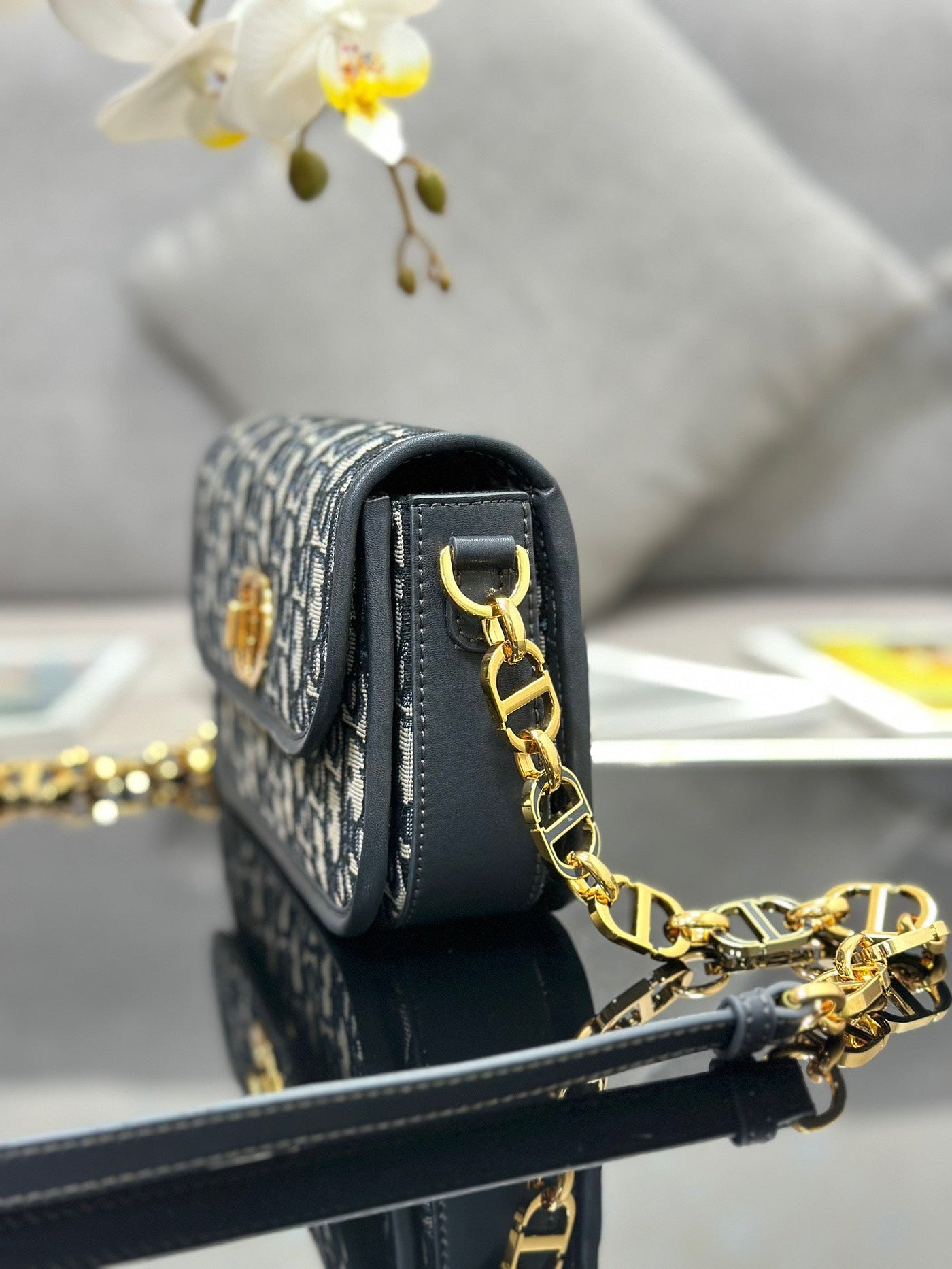 Di*r 30 montaigne avenue monogram super bag 22.5x12cm - image 4