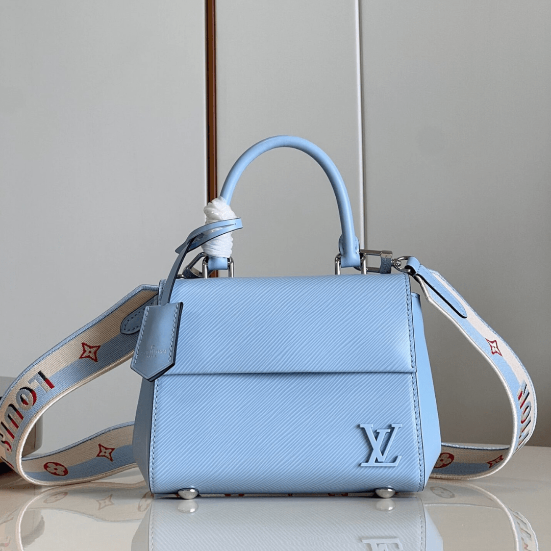 Lou*s Vuitt*n clunny blue raised pattern handbags 20x16cm - main image