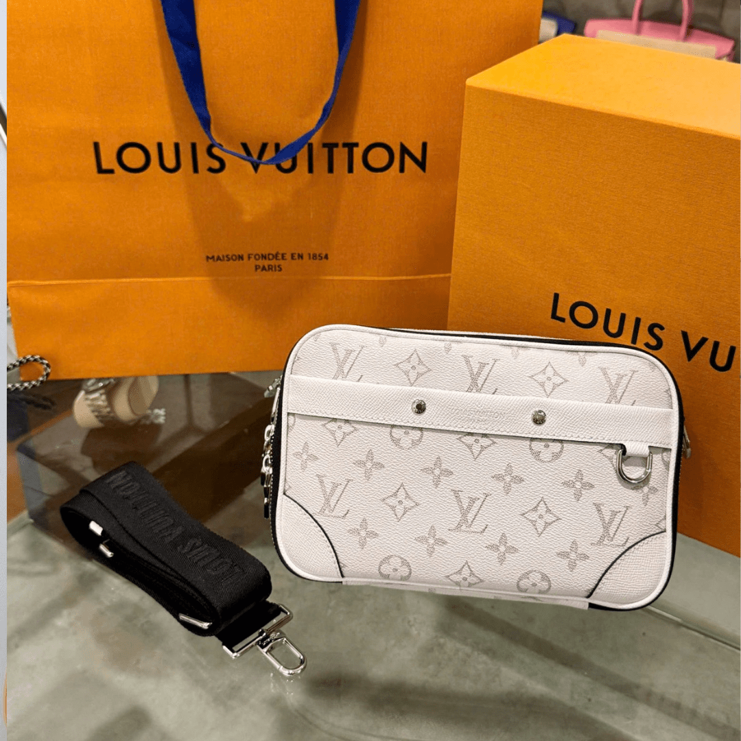 Lou*s Vuitt*n lv alpha monogram white handbag 24x16x8cm - main image